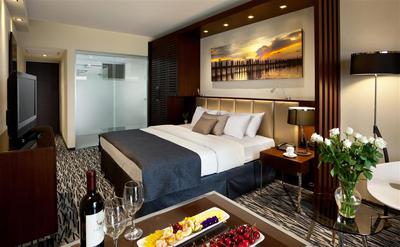 Royal Executive Sea View