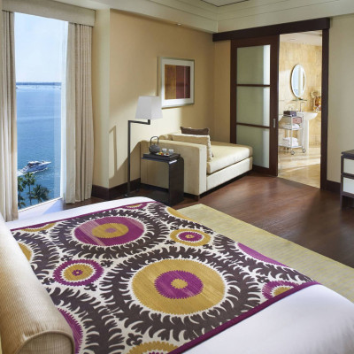 Premier Bay View Suite