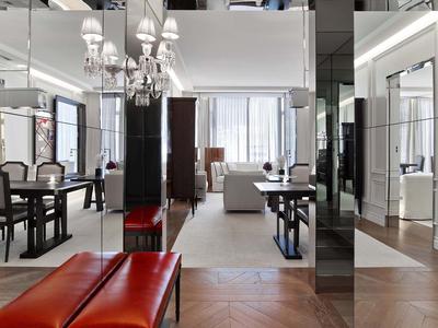 Harcourt Two Bedroom King Suite