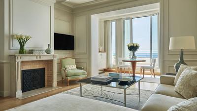 Palace Sea-View Suite