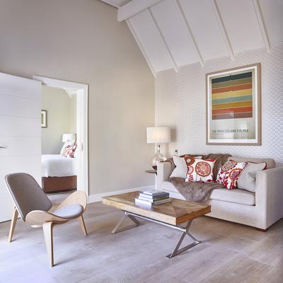 Courtyard Suite
