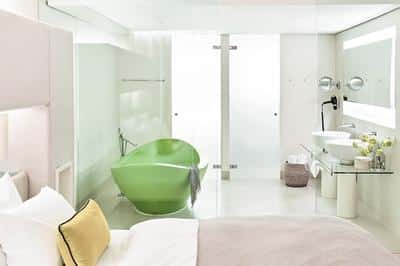 Suite M