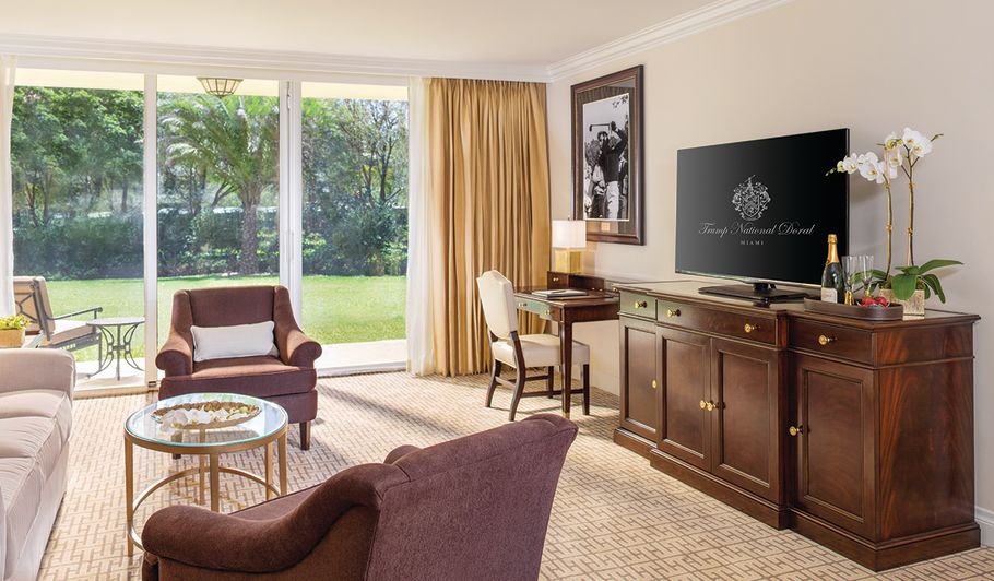 Deluxe One-Bedroom Suite