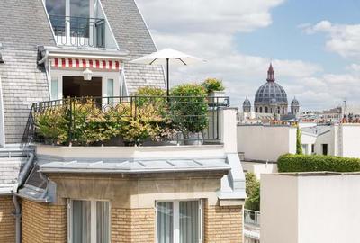 Penthouse Suite