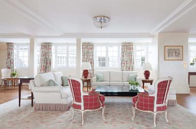 Honeymoon Suite