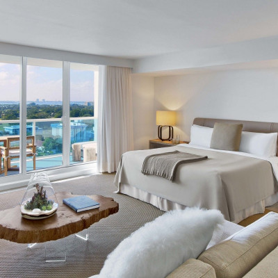 Studio Suite with Balcony