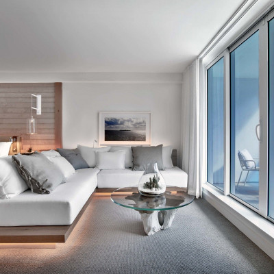 Junior Suite King Balcony
