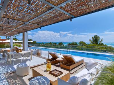 Cabana Pool - Ultra Cabana