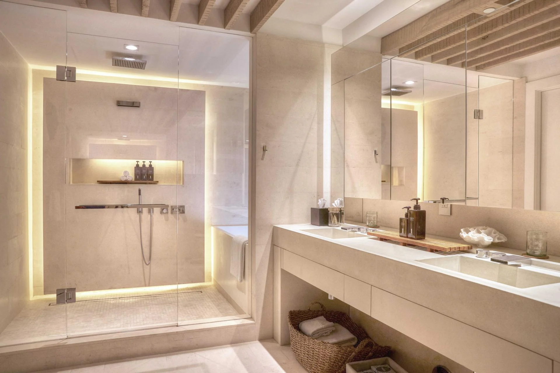 Two Bedroom Ocean View Penthouse with Balcony