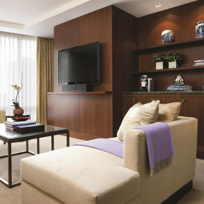 Shangri-La Hotel, Toronto image