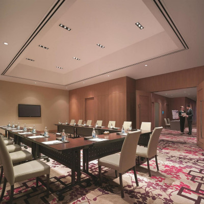 Shangri-La Hotel, Toronto image