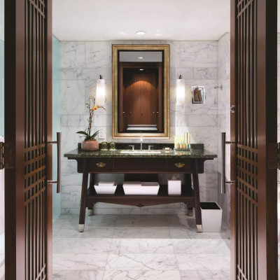 Shangri-La Hotel, Toronto image
