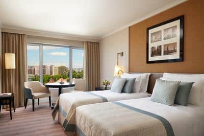 Deluxe King/Twin Room