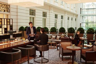 Royal Lounge
