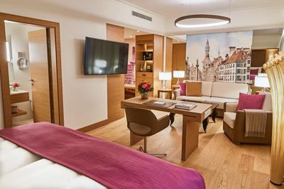 Grand Deluxe Double Room