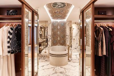 Maximilian Suite