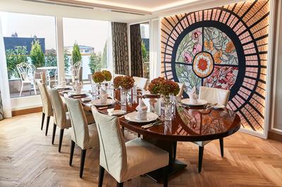 Maximilian Suite