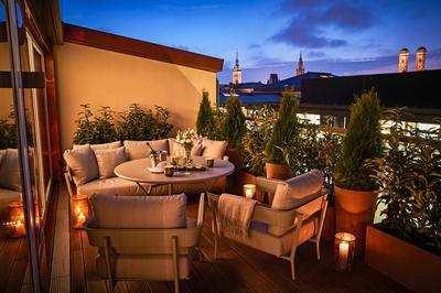 Maximilian Suite