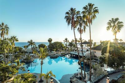 Swimming Pool - Beach Club