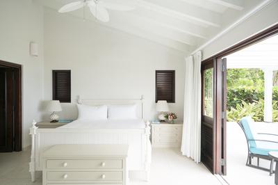 4-Bedroom Whispering Palms