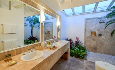 4-Bedroom Sandy Cove Villa