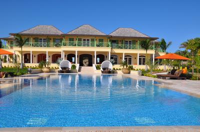 8-Bedroom Morning Glory