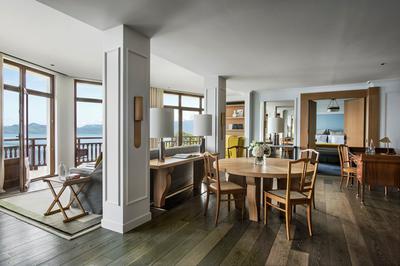 Edward VII Suite