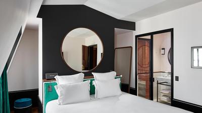 The Parisian Apartment