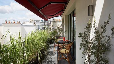 The Parisian Apartment