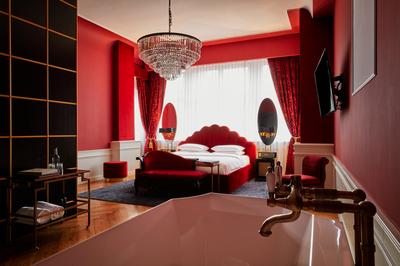 De Luxe