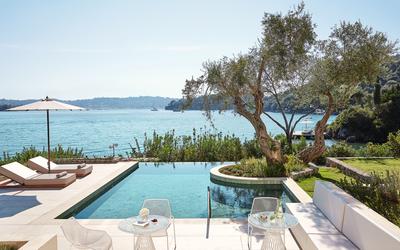 Beachfront Villa Private Pool