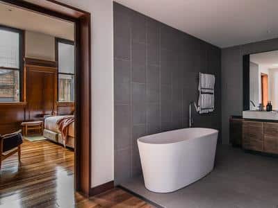 Showroom Suite