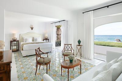 4 Bedroom Beach Villa Seafront