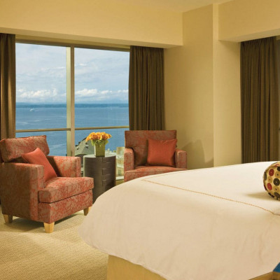 Four Seasons Hotel Seattle image