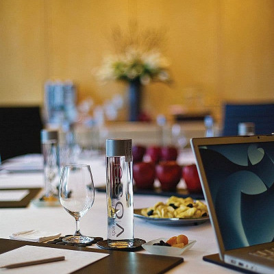 Four Seasons Hotel Seattle image