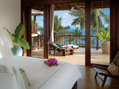 Island Residence with Pool