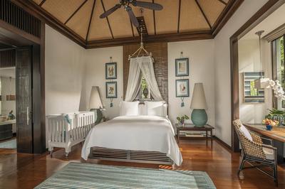 Family Pool Villa