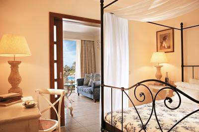 Junior Bungalow Suite