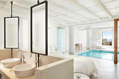 Luna Blu Suite