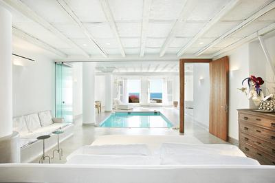 Luna Blu Suite