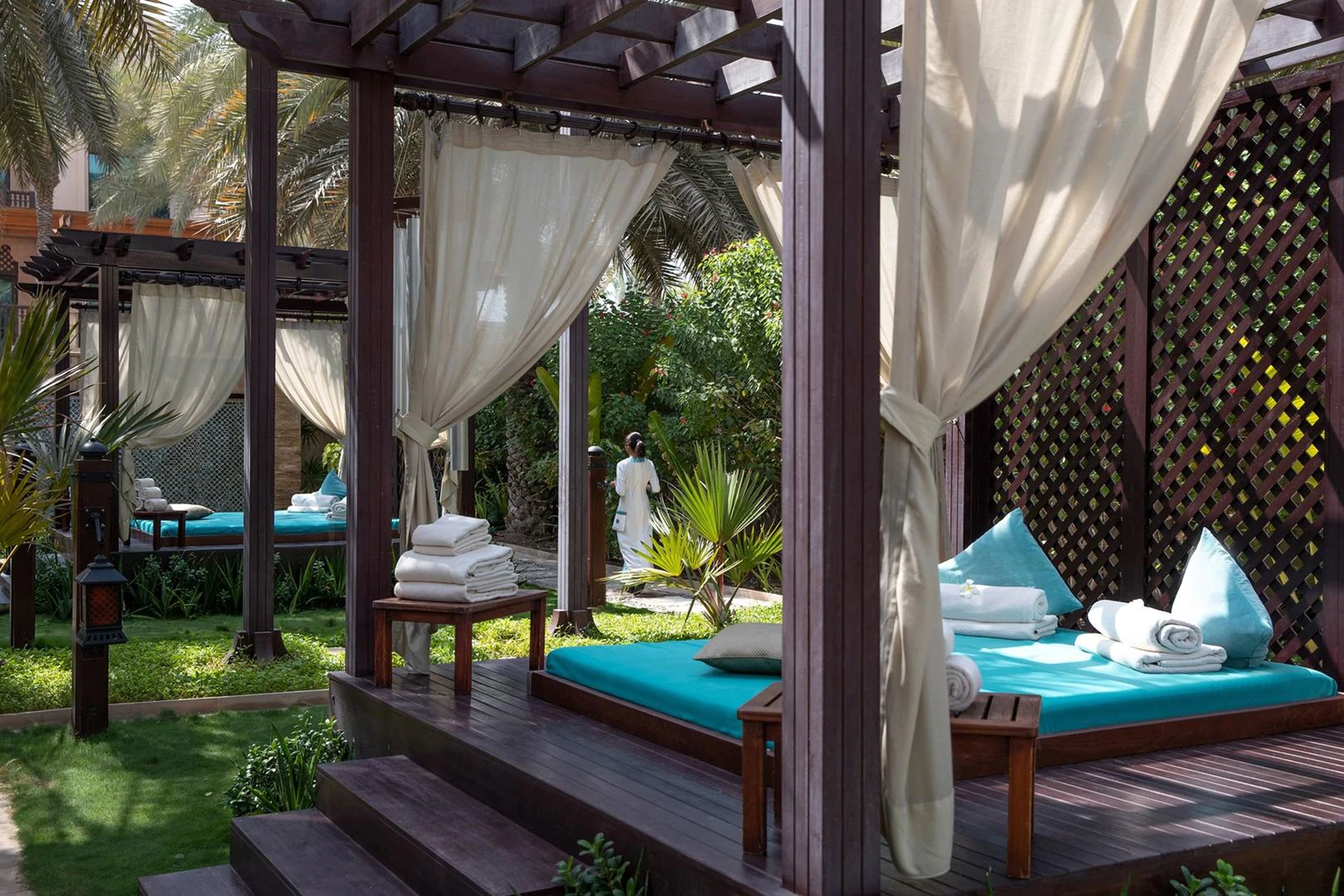 Spa - Outdoor Massage
