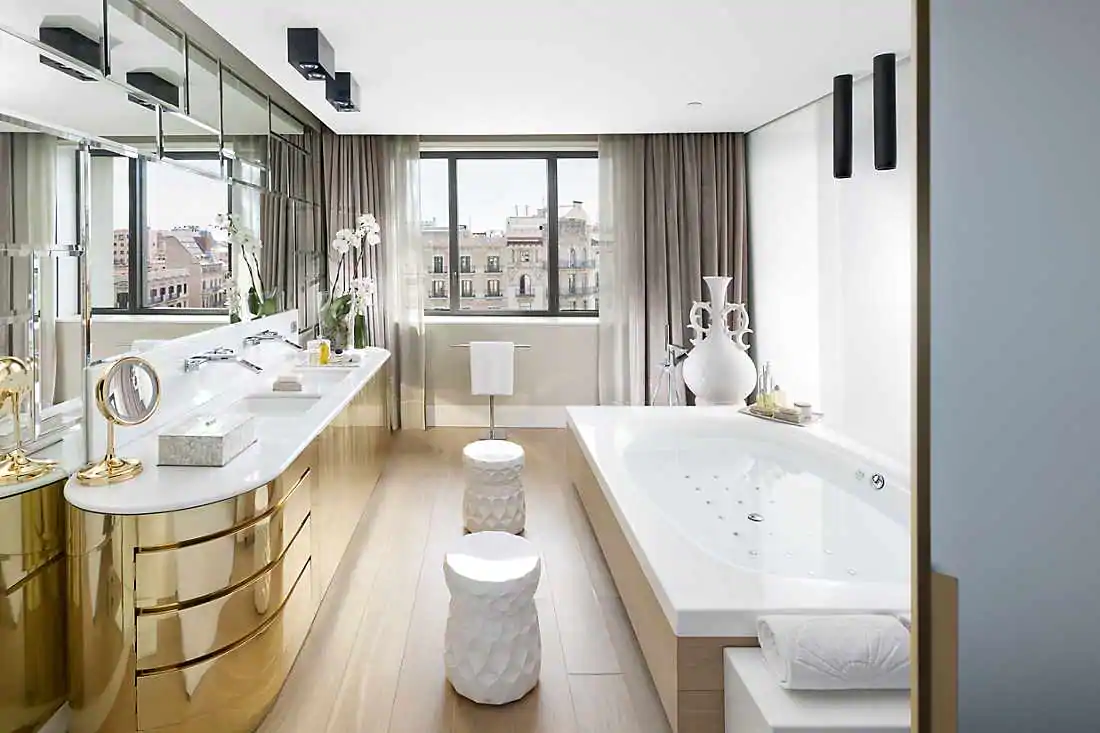 Penthouse Suite