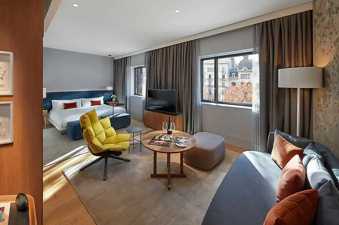 Mandarin Junior Suite
