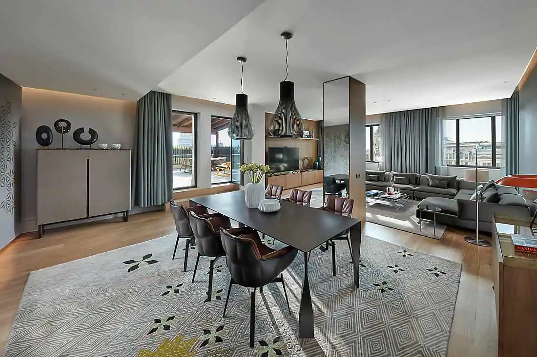 Penthouse Suite