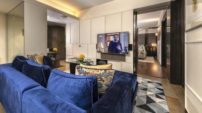 Signature Terrace Suite