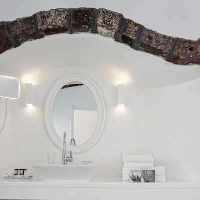 Canaves Oia Suites image