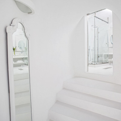 Canaves Oia Suites image
