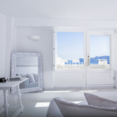 Canaves Oia Suites image