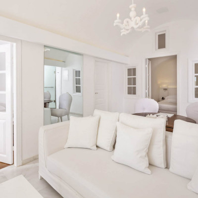 Canaves Oia Suites image