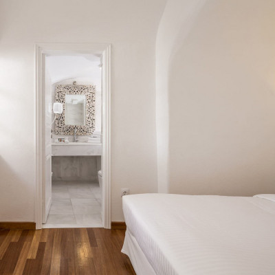 Canaves Oia Suites image